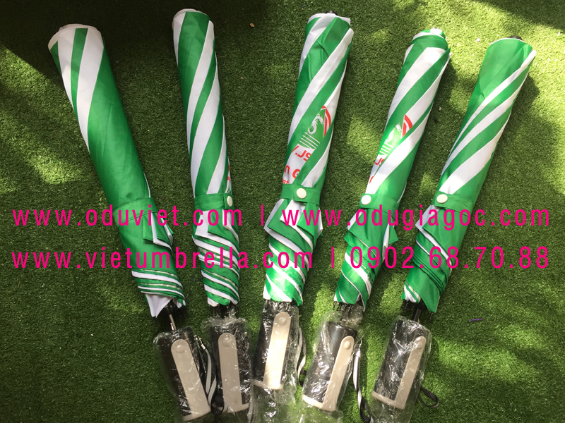 xưởng sản xuất ô dù cầm tay in logo quảng cáo